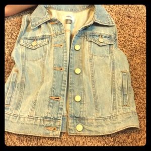 No sleeve jean jacket